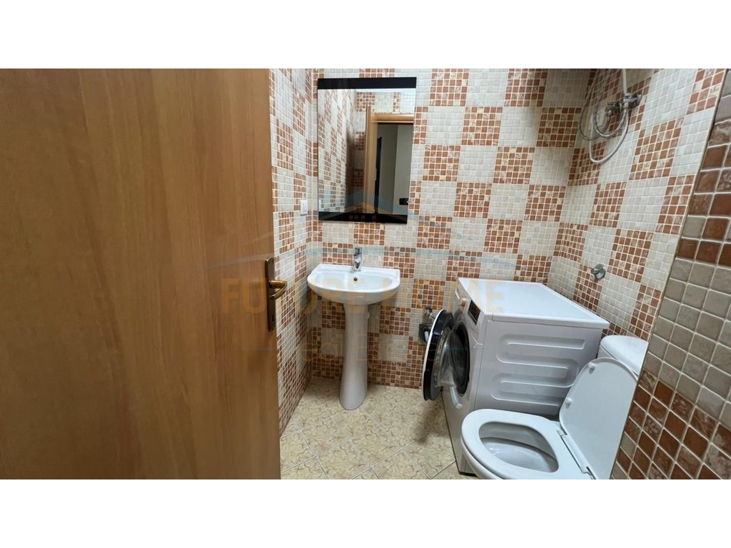 For sale, Apartment 2+1+2, Train Station, Tirana