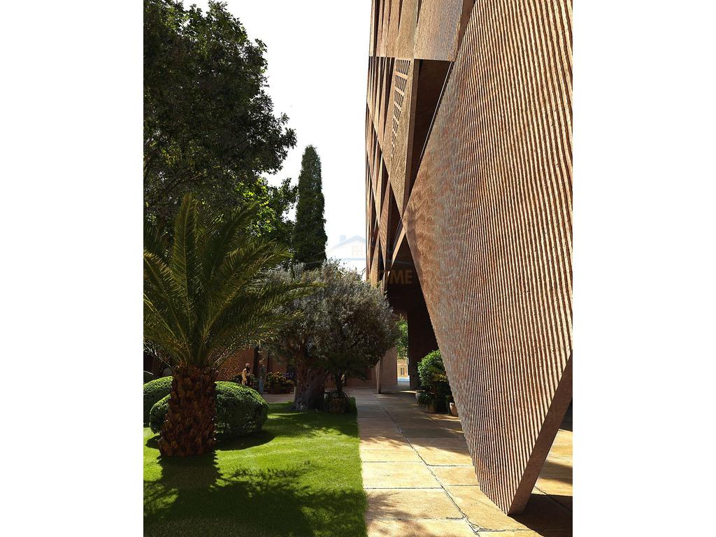 Shitet, Apartament 2+1+2, Tirana Tower, Rruga Xhamfize Keko,Tirane