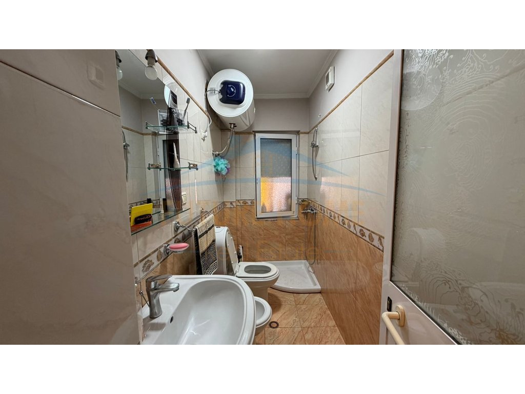 Shitet, Apartament 2+1 , 21 Dhjetori