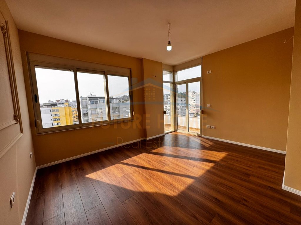 For Sale, 2+1 Apartment with Veranda, Police Directorate, Durres