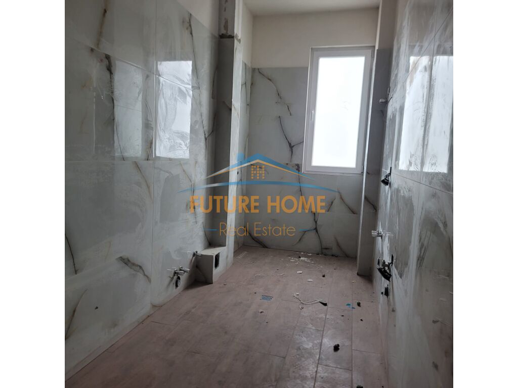 Shitet, Apartament 2+1,Bulevardi i Ri, Tirane.