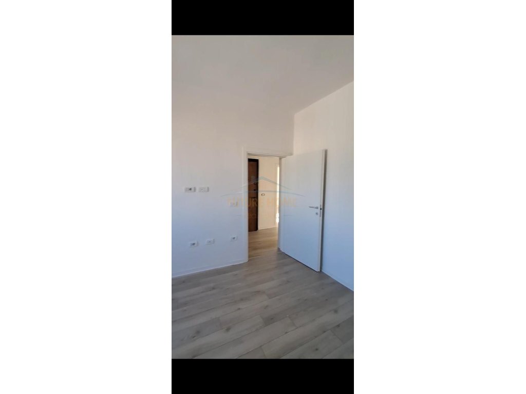 For sale, 2+1 Apartment, Cezma e Ferres, Durres