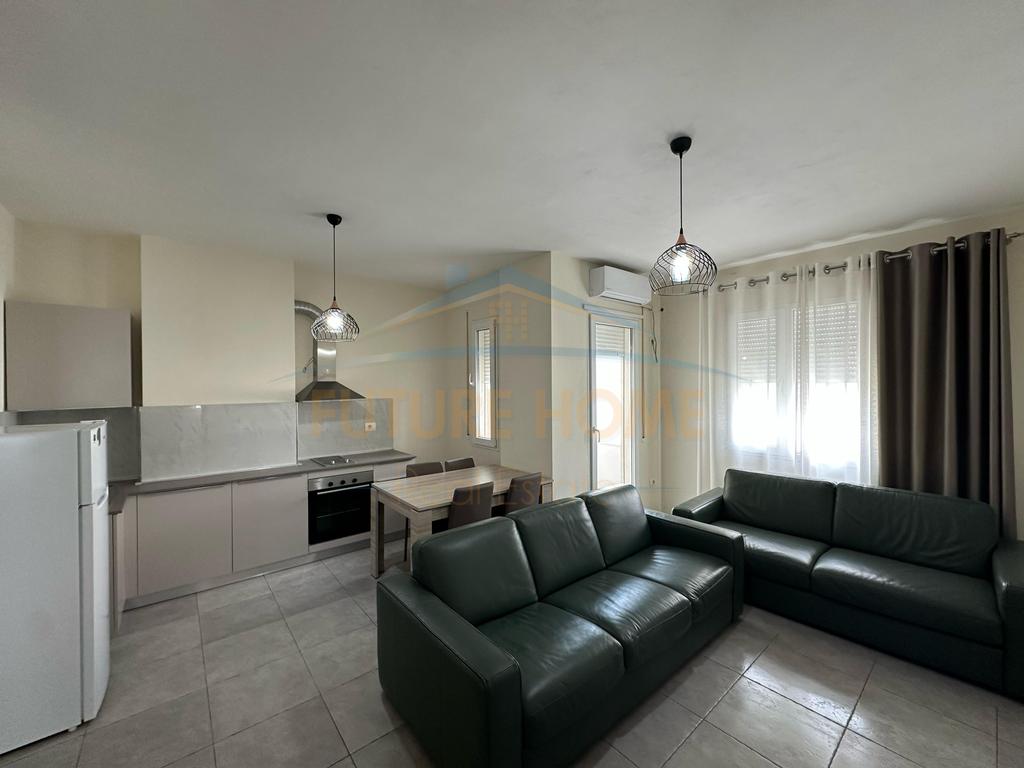 Shitet Apartament 2+1, Gjiri Lalzit, Durres.