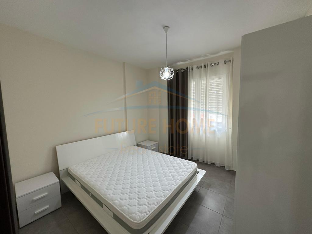 Shitet Apartament 2+1, Gjiri Lalzit, Durres.