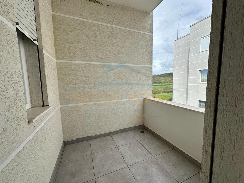 Shitet Apartament 2+1, Gjiri Lalzit, Durres.