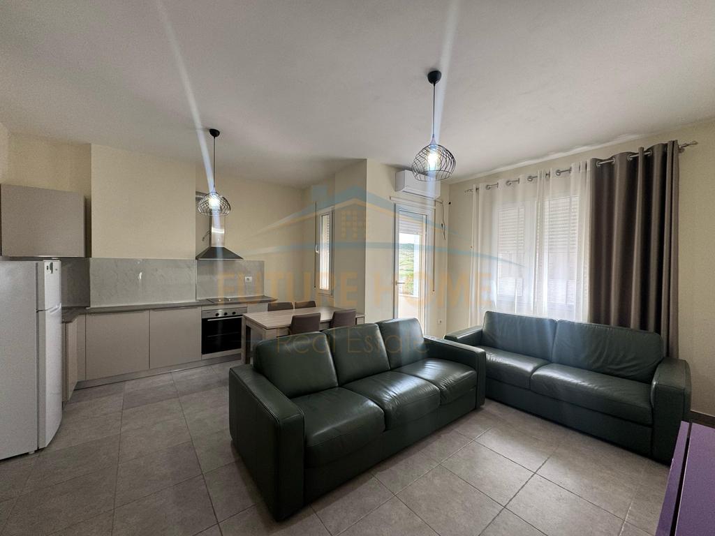 Shitet Apartament 2+1, Gjiri Lalzit, Durres.
