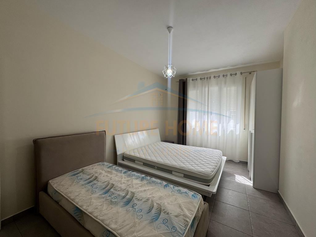 Shitet Apartament 2+1, Gjiri Lalzit, Durres.