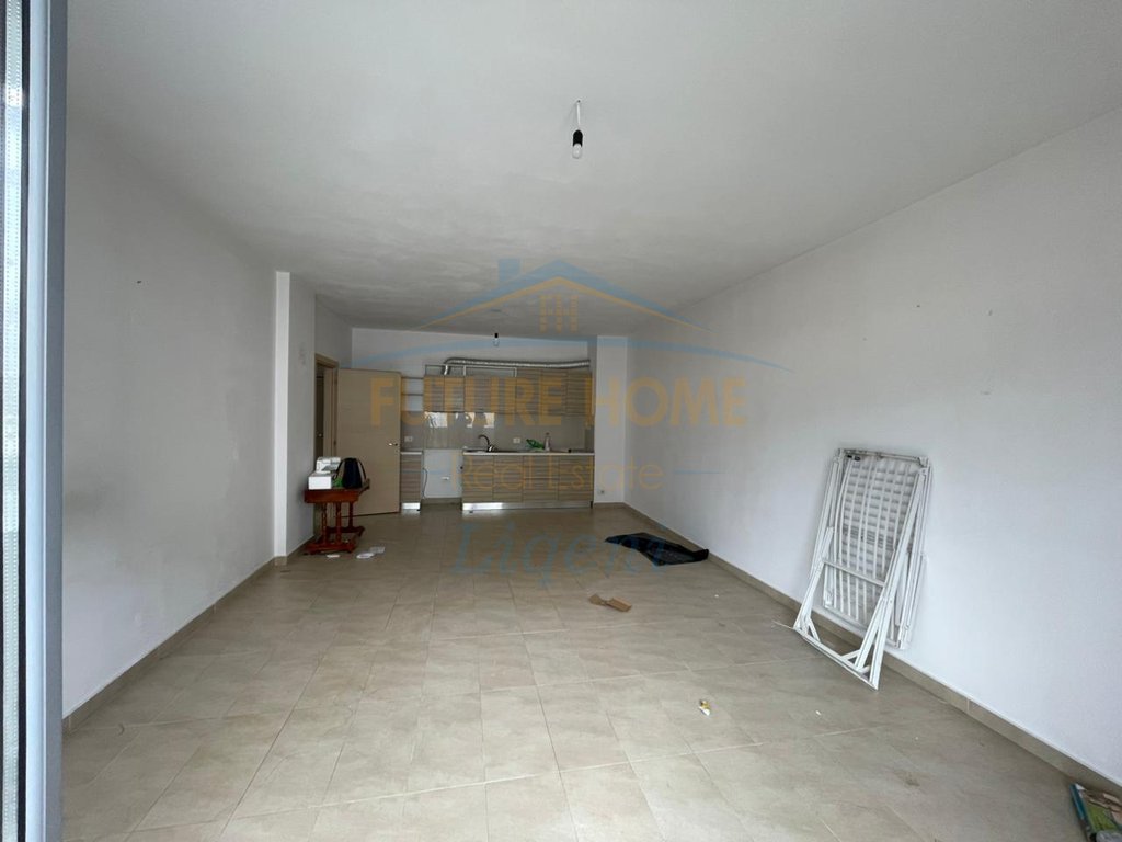 For sale, 2+1 Apartment, Kinostudio, Tirana