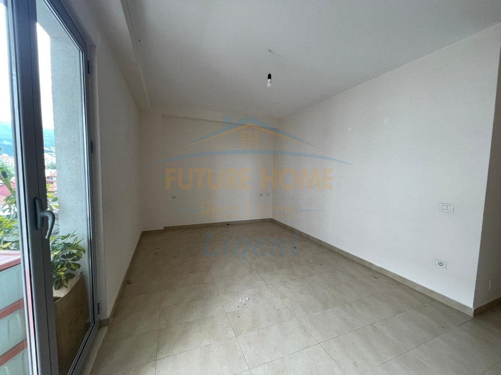 For sale, 2+1 Apartment, Kinostudio, Tirana