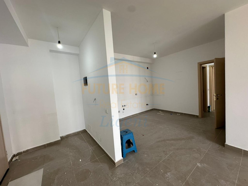 For sale, 2+1 Apartment, Kinostudio, Tirana
