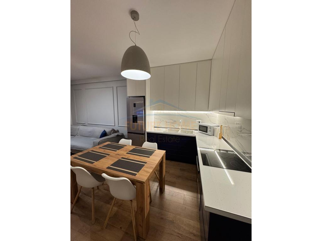 For Sale, Apartment 2+1, "Arlis" Complex, Pharmacy 10