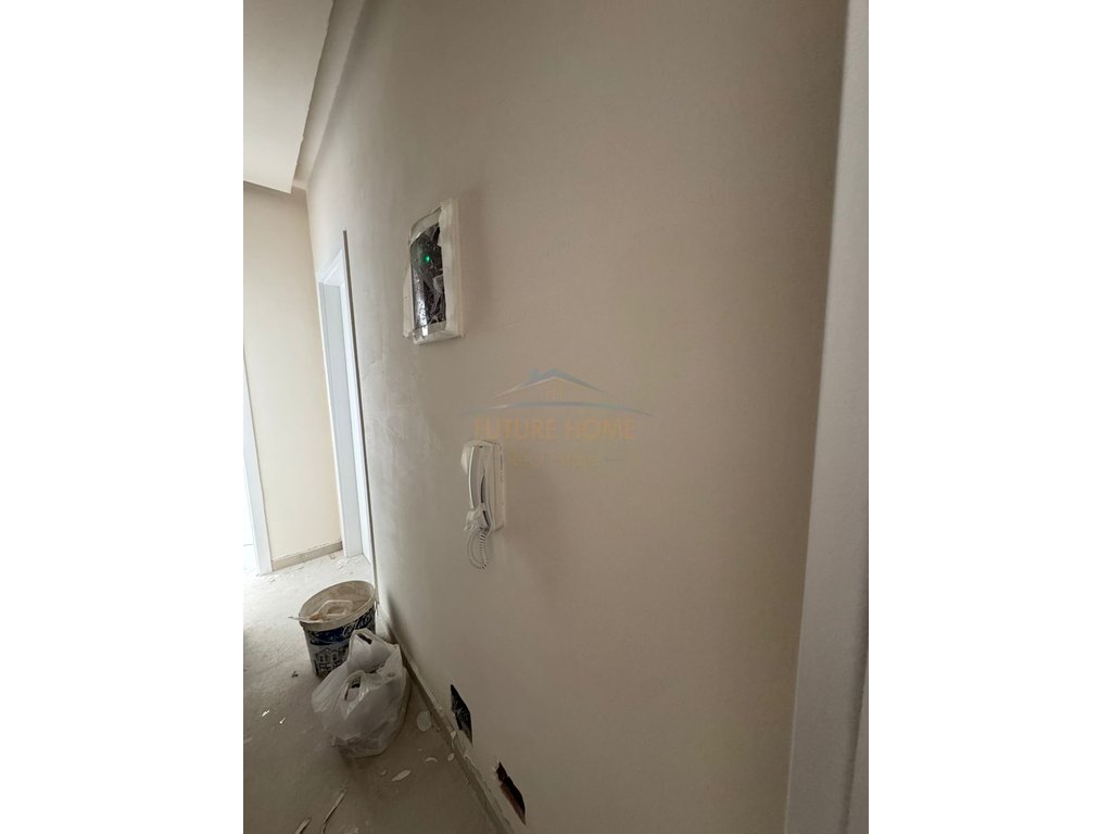 For sale, 2+1 Apartment, Bushgjokaj Complex, Kamez
