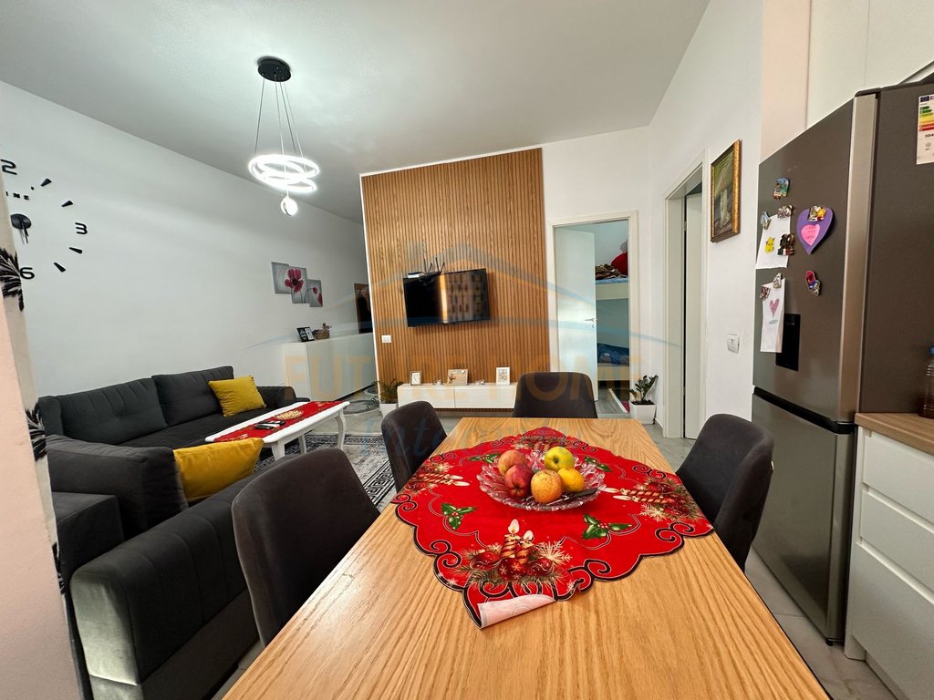 For sale, 2+1 Apartment, Mangalem Complex, Tirana.
