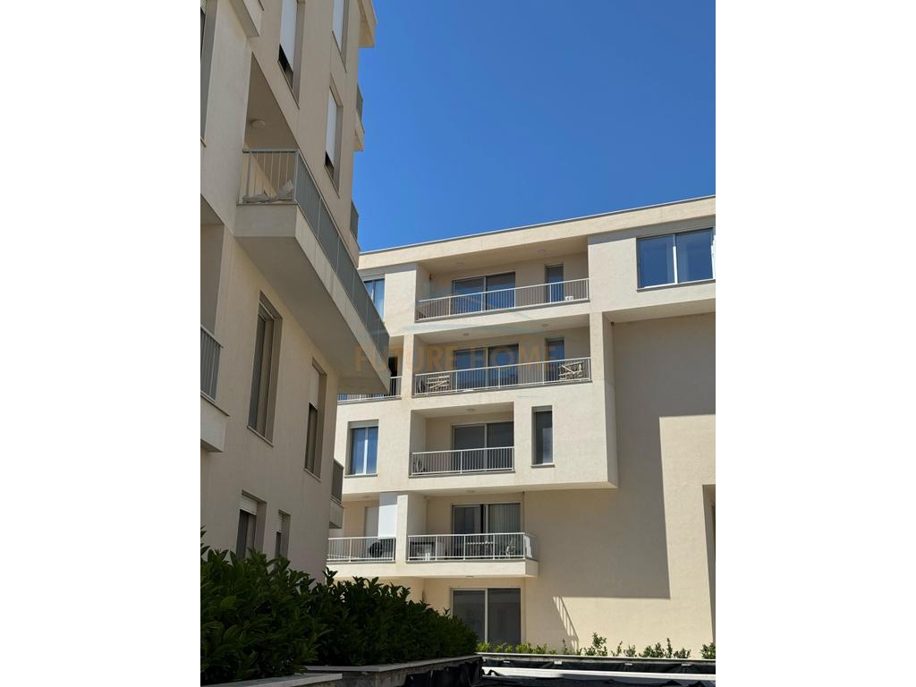 For Sale, Apartment 2+1, "Polyfunctional" Complex, Currila, Durrës
