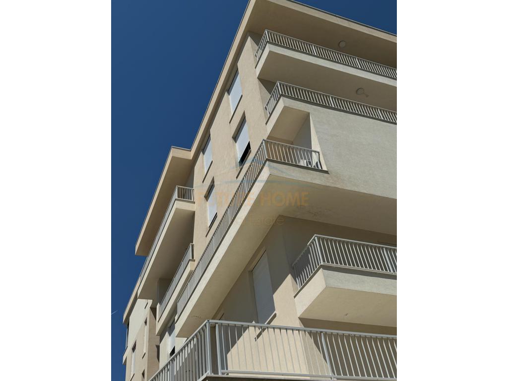 For Sale, Apartment 2+1, "Polyfunctional" Complex, Currila, Durrës