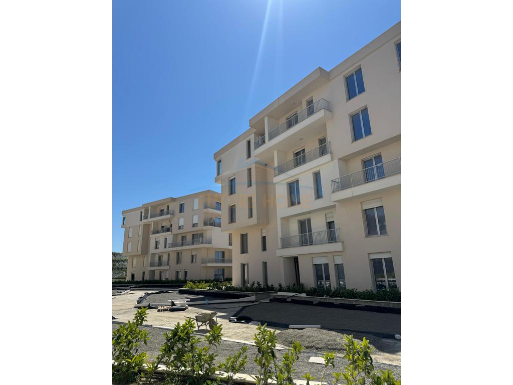 For Sale, Apartment 2+1, "Polyfunctional" Complex, Currila, Durrës