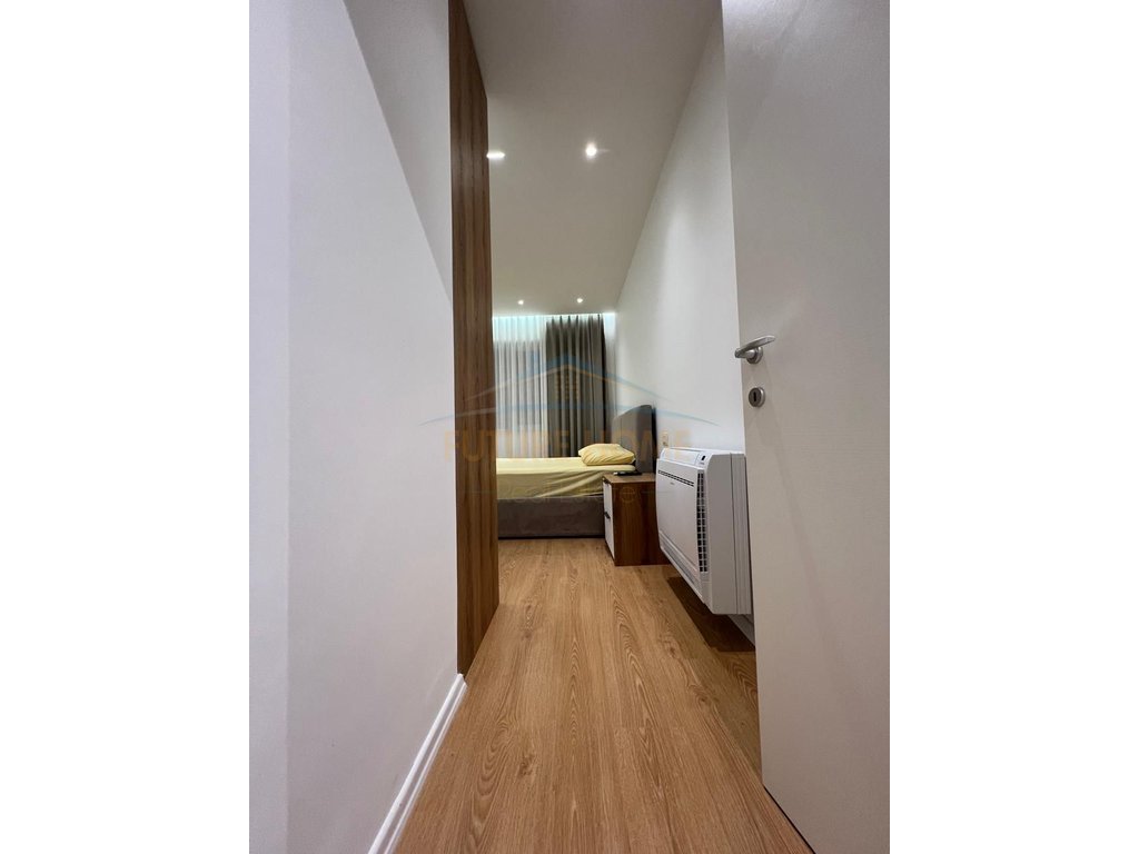 Shitet, Apartament 2+1, Kompleksi Univers City, Tiranë.