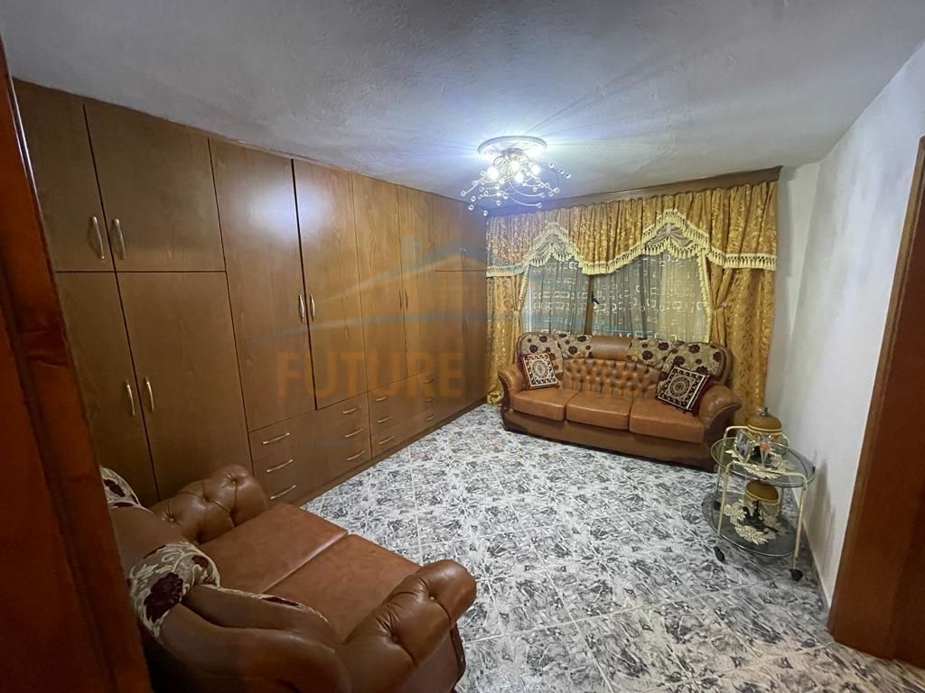 For sale, 2+1 Apartment, Neighborhood 10, Korçë