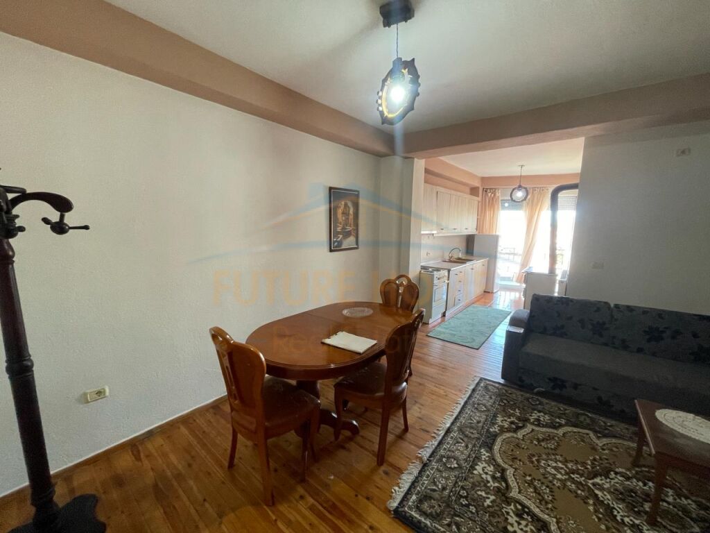 For sale, Apartment 2+1, Lagjia 14, Korça.
