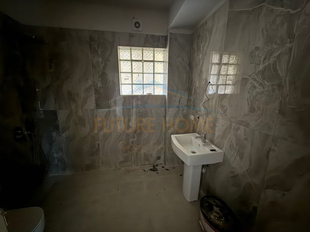 For sale, 2+1 Apartment, Neighborhood 2, Korçë