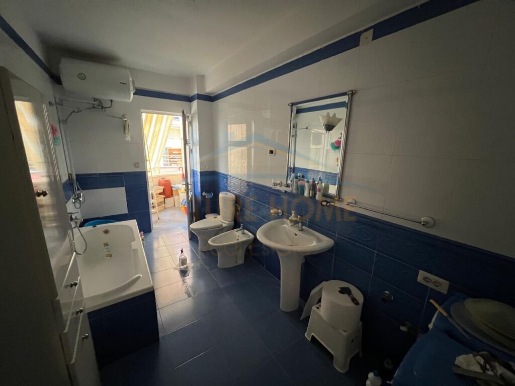 Apartament 2+1, Lagjia 5, Korçë.