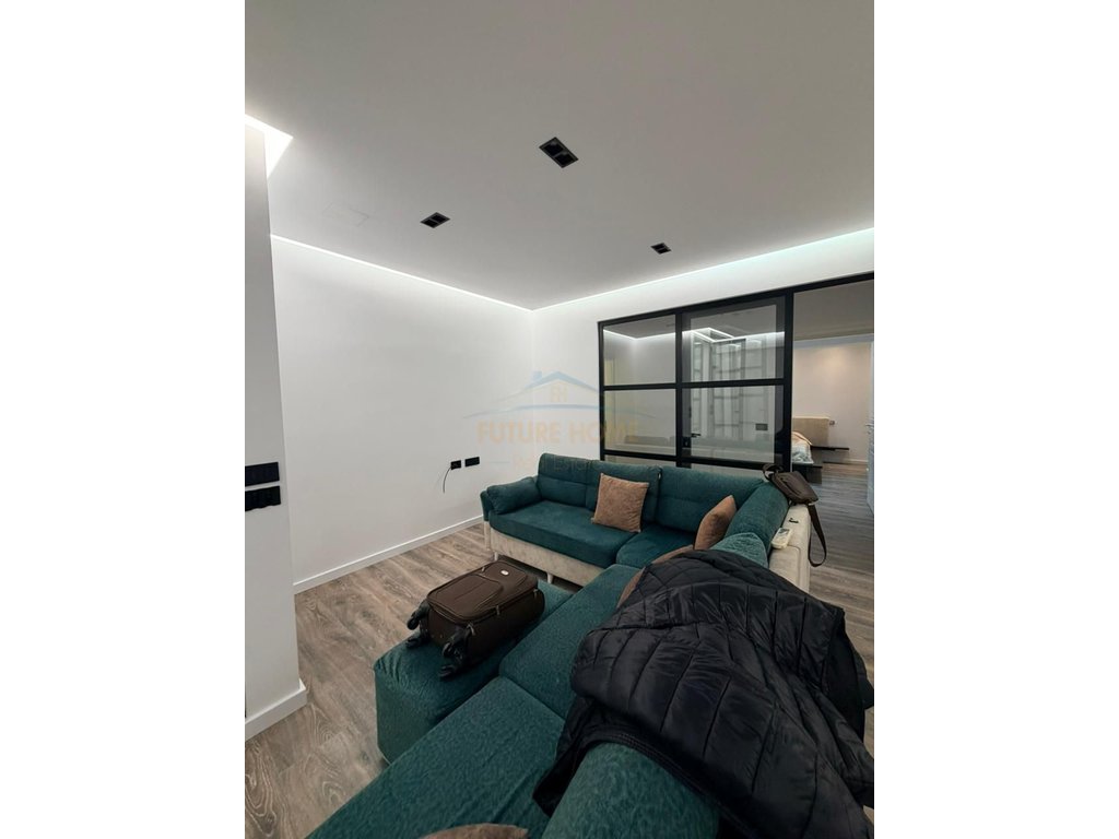 For sale, 2+1 Apartment Lapraka, Tirana.