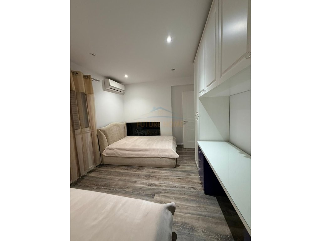 For sale, 2+1 Apartment Lapraka, Tirana.