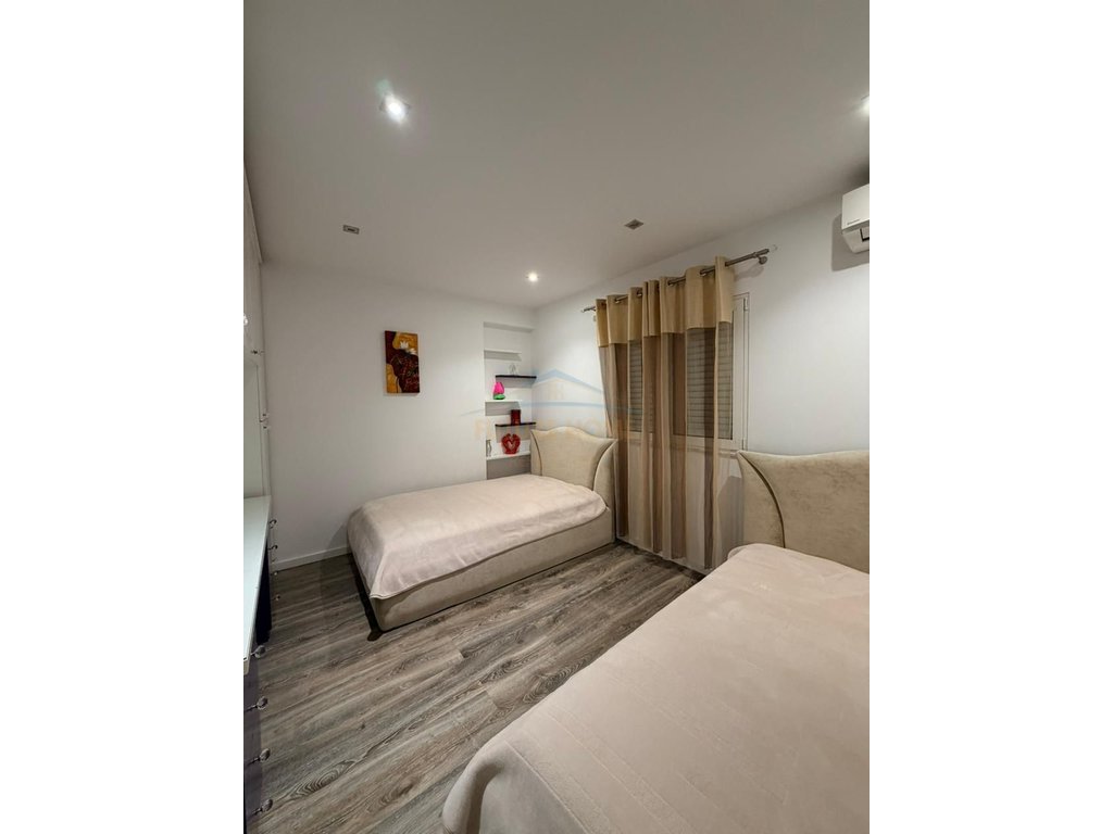 For sale, 2+1 Apartment Lapraka, Tirana.