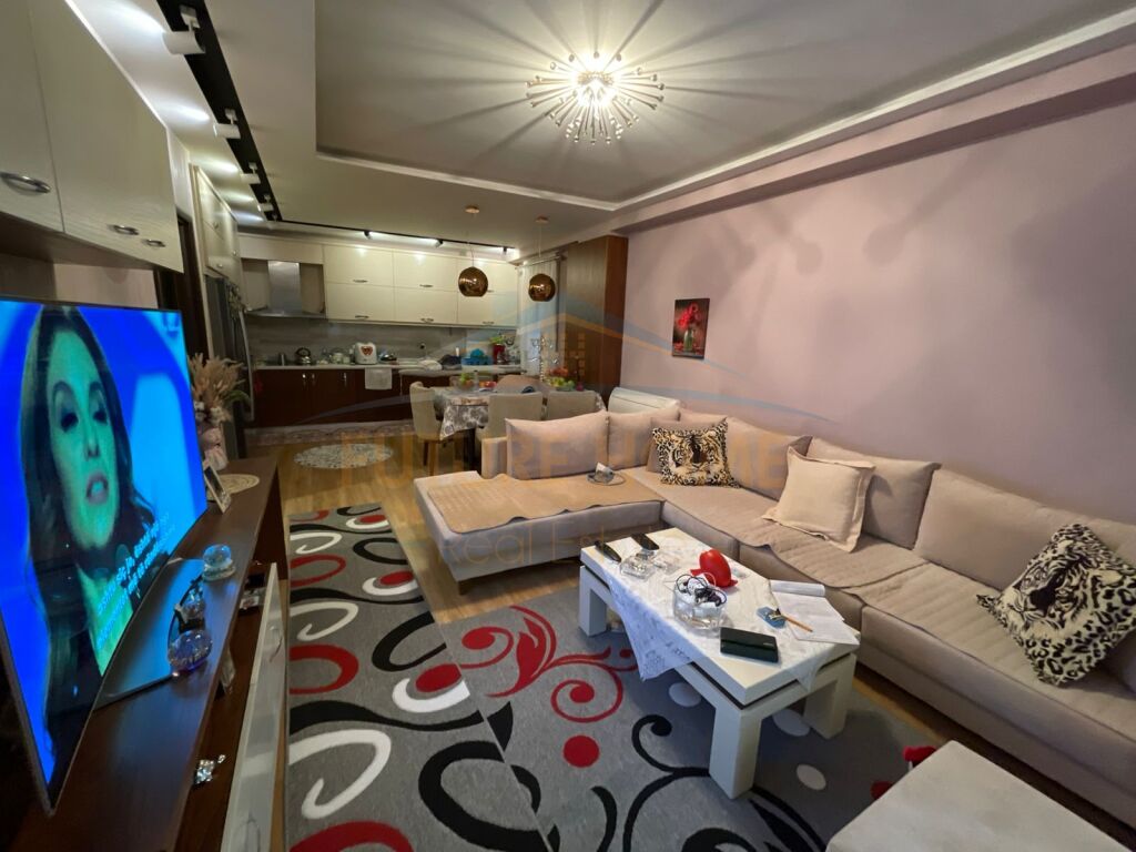 For sale, Apartment 2+1, Lake Dry, Tirana