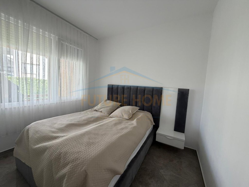 Shitet, Apartament 2+1, Lura 3, Gjiri i Lalzit.
