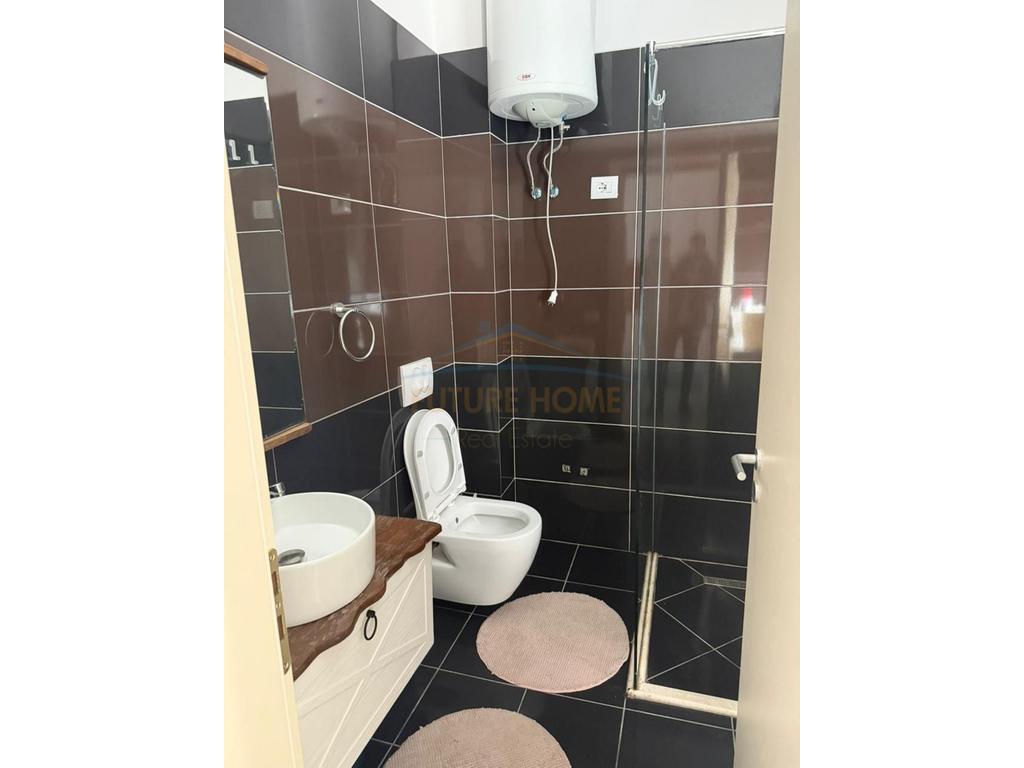 Shitet, Apartament 2+1, Lura 3, Gjiri i Lalzit.