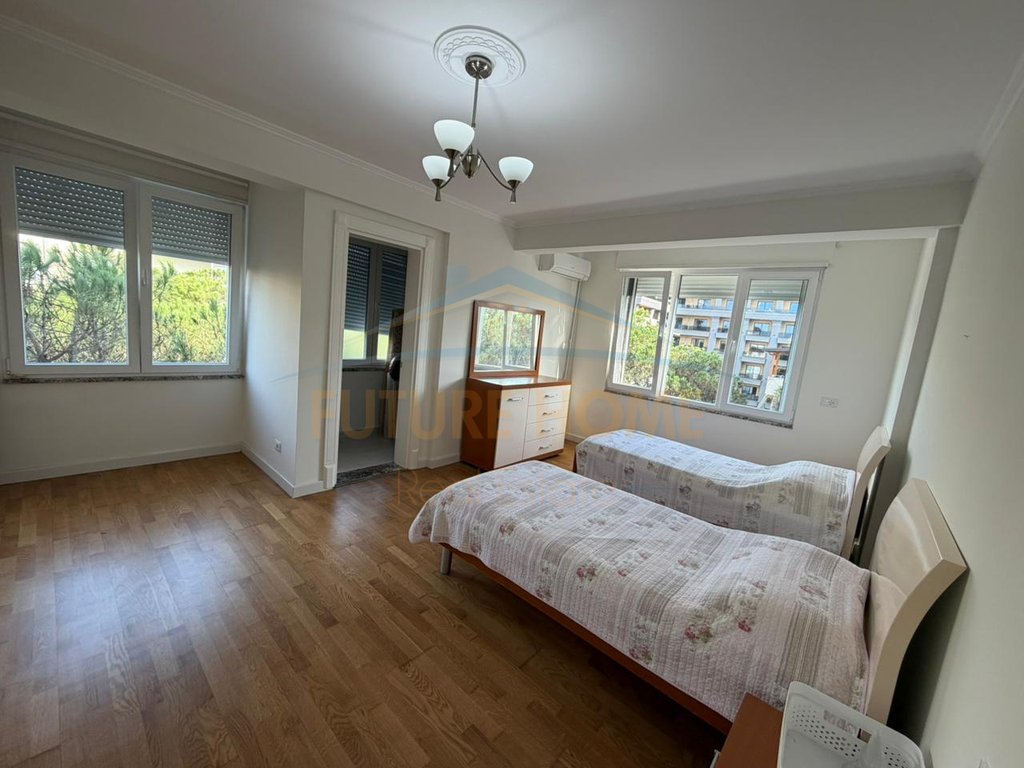 Apartment 2+1 for Sale, Mali i Robit, Golem