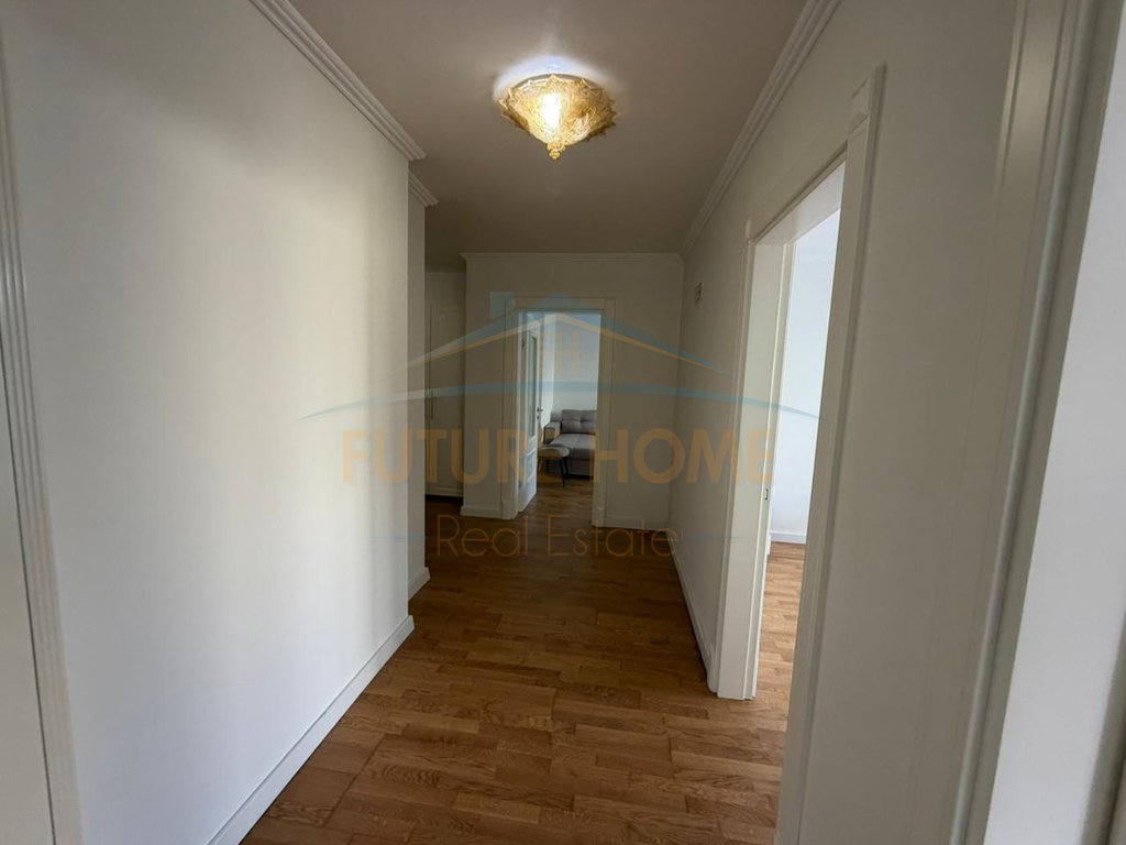 Apartment 2+1 for Sale, Mali i Robit, Golem