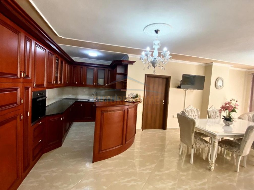 For sale, 2+1 Apartment, Pogradec