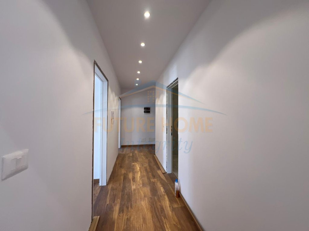 For sale, 2+1 Apartment, Porcelan, Tirana.