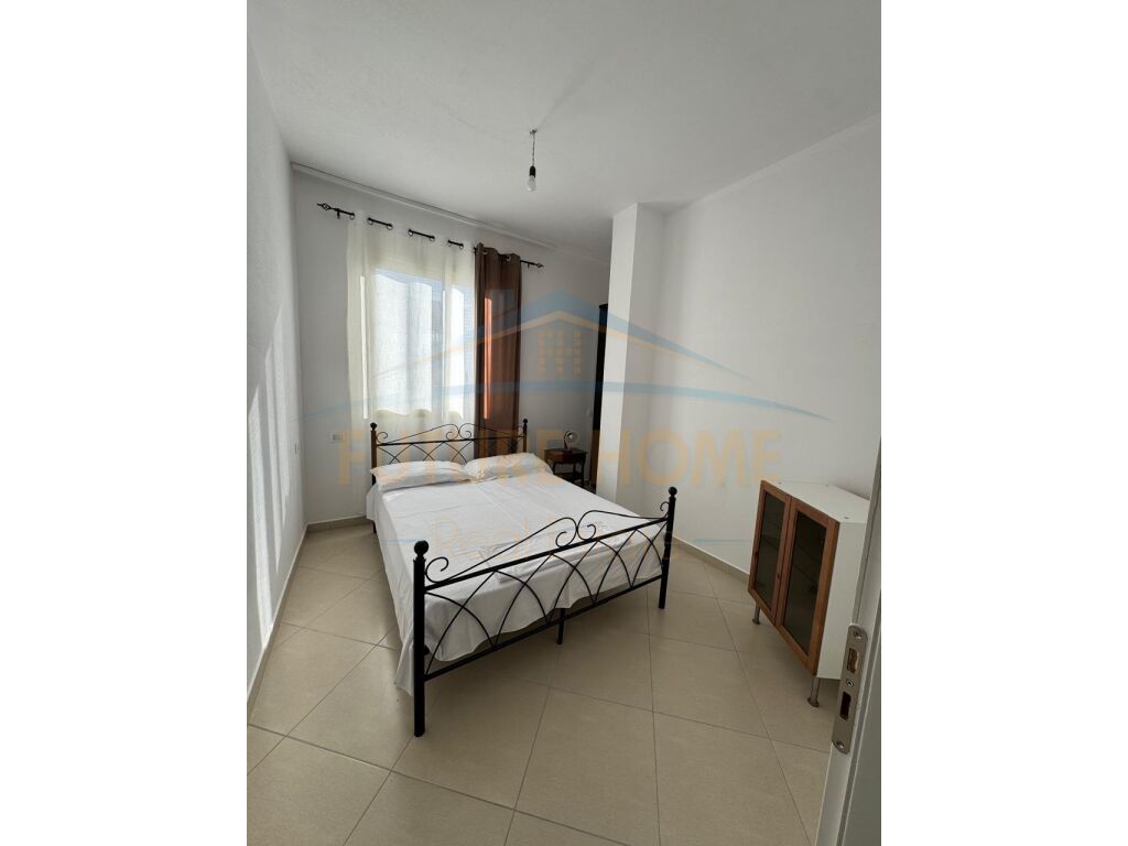 Shitet Apartament 2+1, Qerret,Kavaje