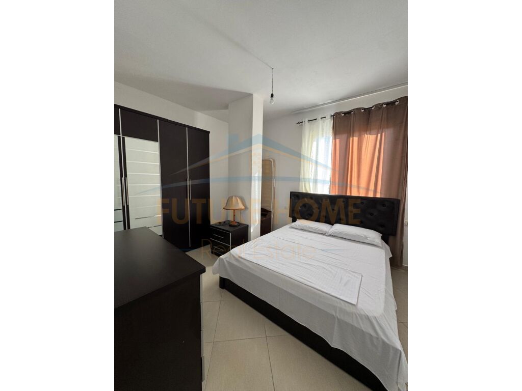 Shitet Apartament 2+1, Qerret,Kavaje