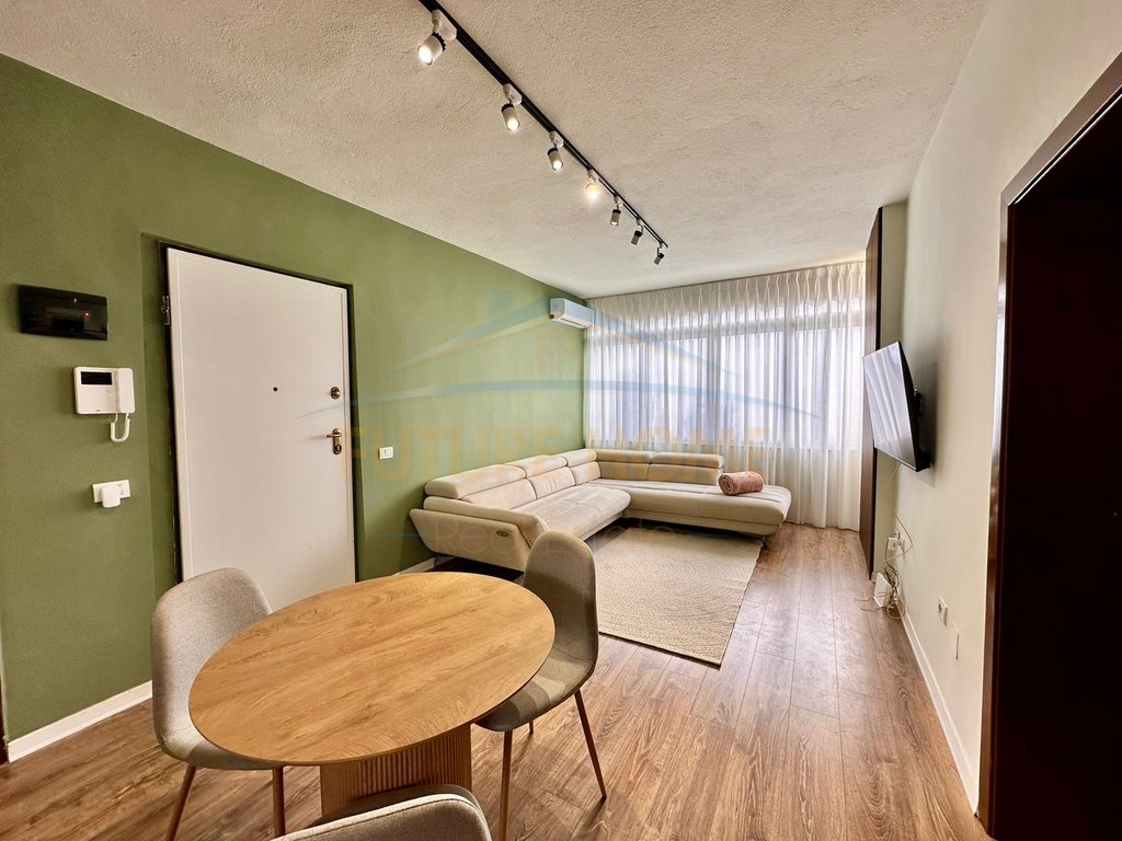 For sale, Apartment 2+1+2, Durrës Street, Tirana