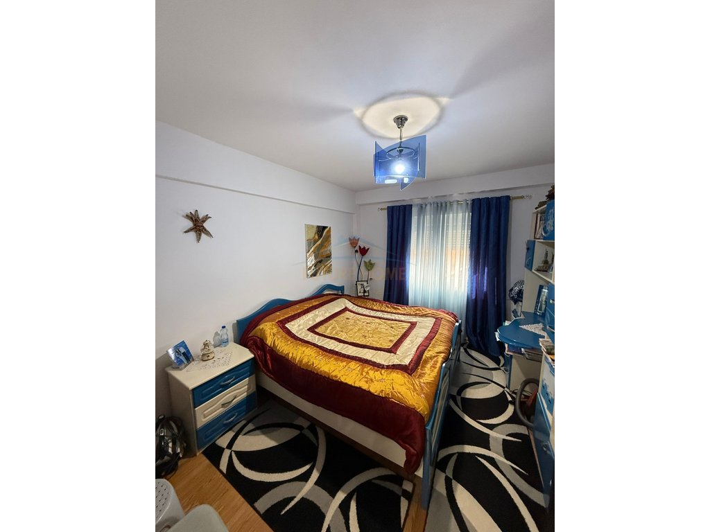 Shitet , Apartament 2+1 , Rruga Industriale , Pogradec