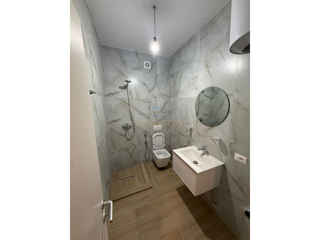 For sale, 2+1 Apartment, Kajo Karafili Street, Pogradec