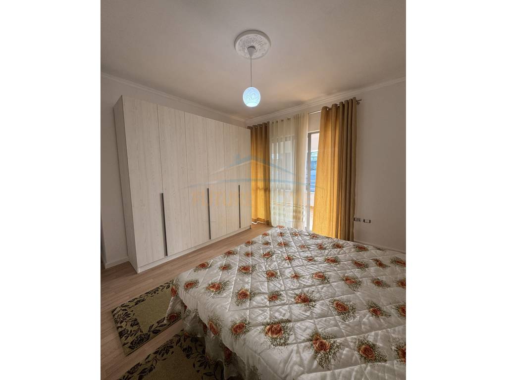 Shitet, Apartament 2+1, Rruga Thesarit, Fresk