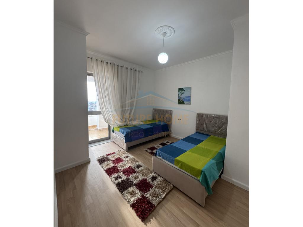Shitet, Apartament 2+1, Rruga Thesarit, Fresk