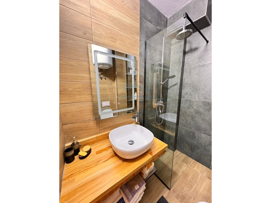 For sale, 2+1 Apartment, Shkëmbi i Kavajës, Durrës