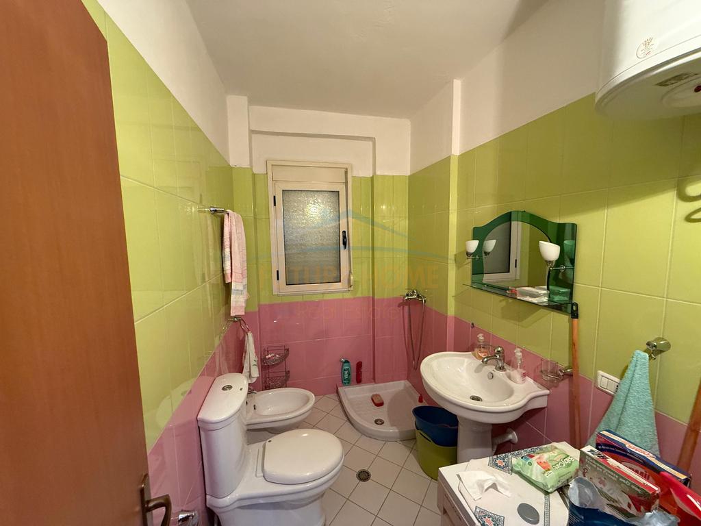For sale, 2+1 Apartment, Tirana Bank, Vlorë.