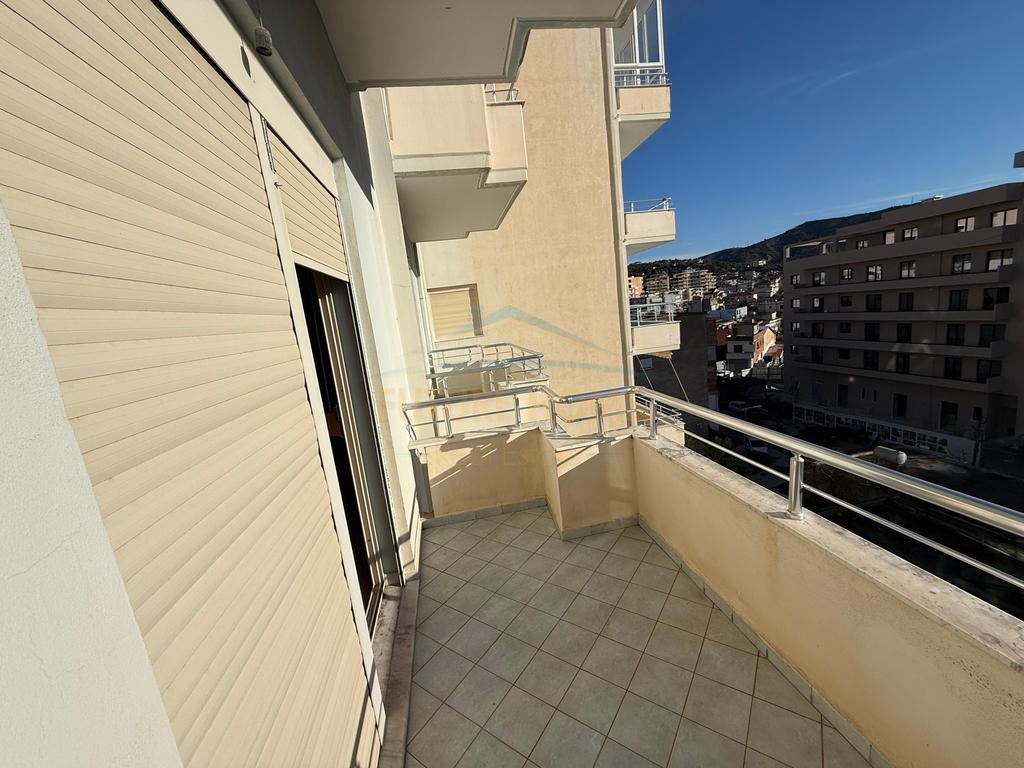 For sale, 2+1 Apartment, Tirana Bank, Vlorë.