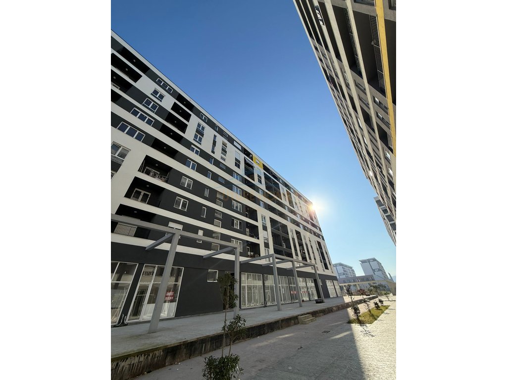 Shitet , Apartament 2+1 , Univers City , Tirane