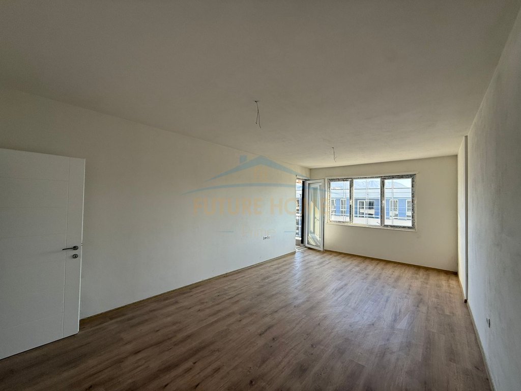 Shitet , Apartament 2+1 , Univers City , Tirane