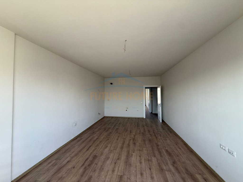 Shitet , Apartament 2+1 , Univers City , Tirane