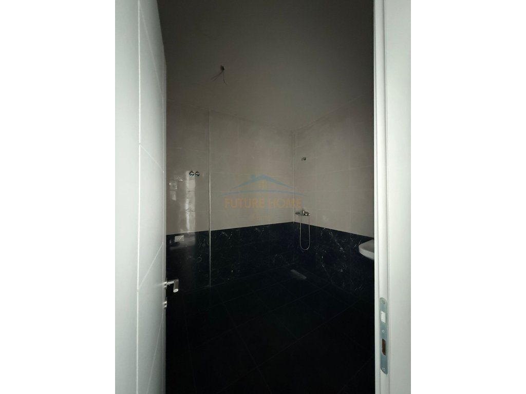 Shitet , Apartament 2+1 , Univers City , Tirane