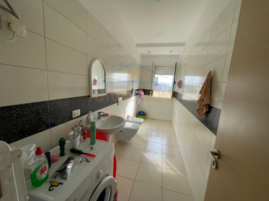 Shitet, Apartament 2+1+Verande, Fresk, Tirane.